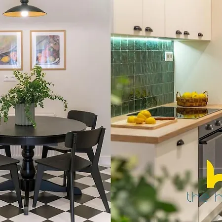 Chic Retreat Near Acropolis, Metro & Moma! * Athens